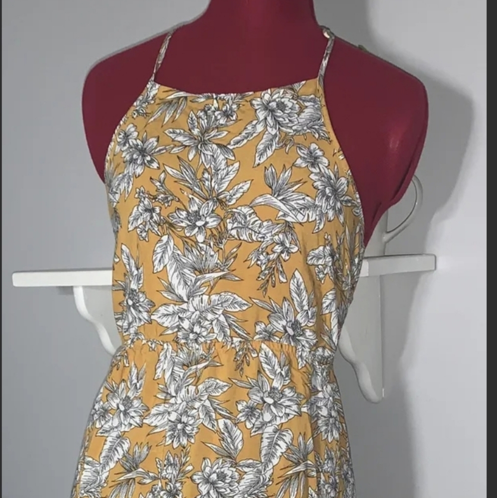FOREVER 21 FLORAL STRAPPY CRISS CROSS BACK HALTER MAXI DRESS SIZE MEDIUM